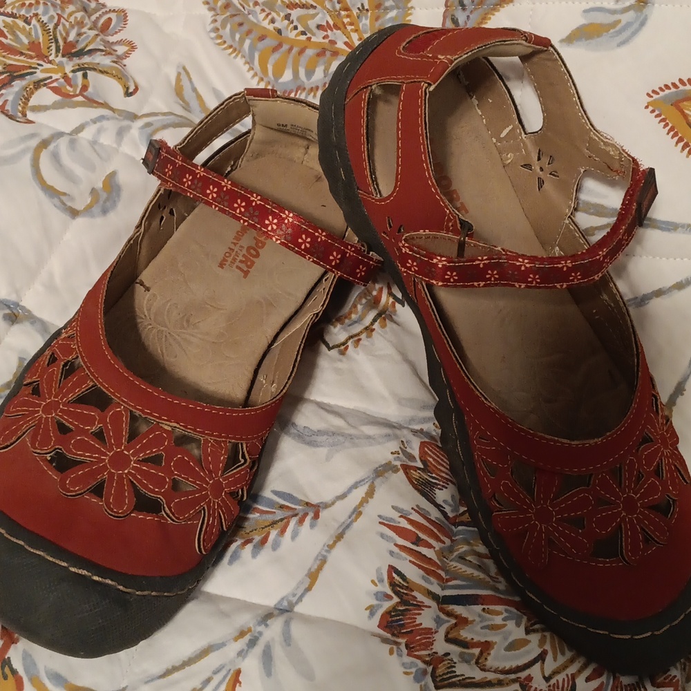 JSPORT flats shoes by Jambu "wildflower" red vegan leather - 9